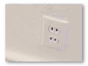 Ungrounded power outlet receptacle